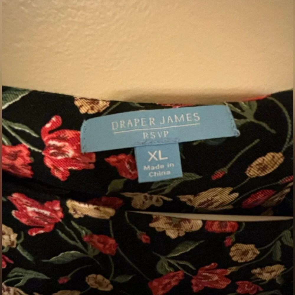 NWT Draper James Floral Blouse - Picture 3 of 3